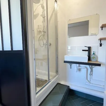 - Cosy Kaza Анже