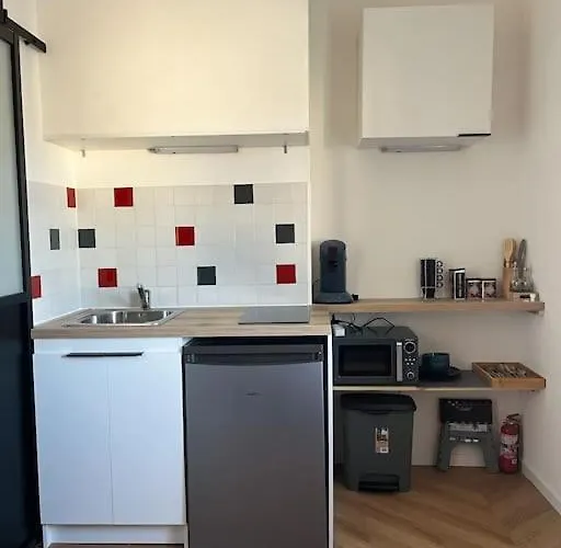 - Cosy Kaza Lägenhet *